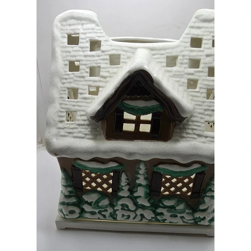 PartyLite Ceramic Winter Cottage Candle Holder Snow Roof Holiday Village P0261